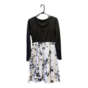 Mixfeer Black & white dress with black flower skirt